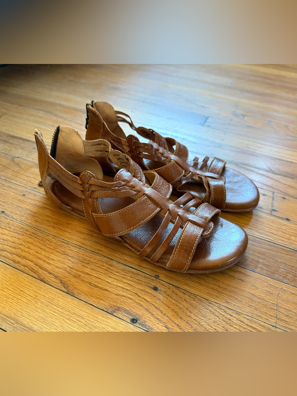 Bed Stu Women's Brown Leather Caged Gladiator Flat Sandals Size 8